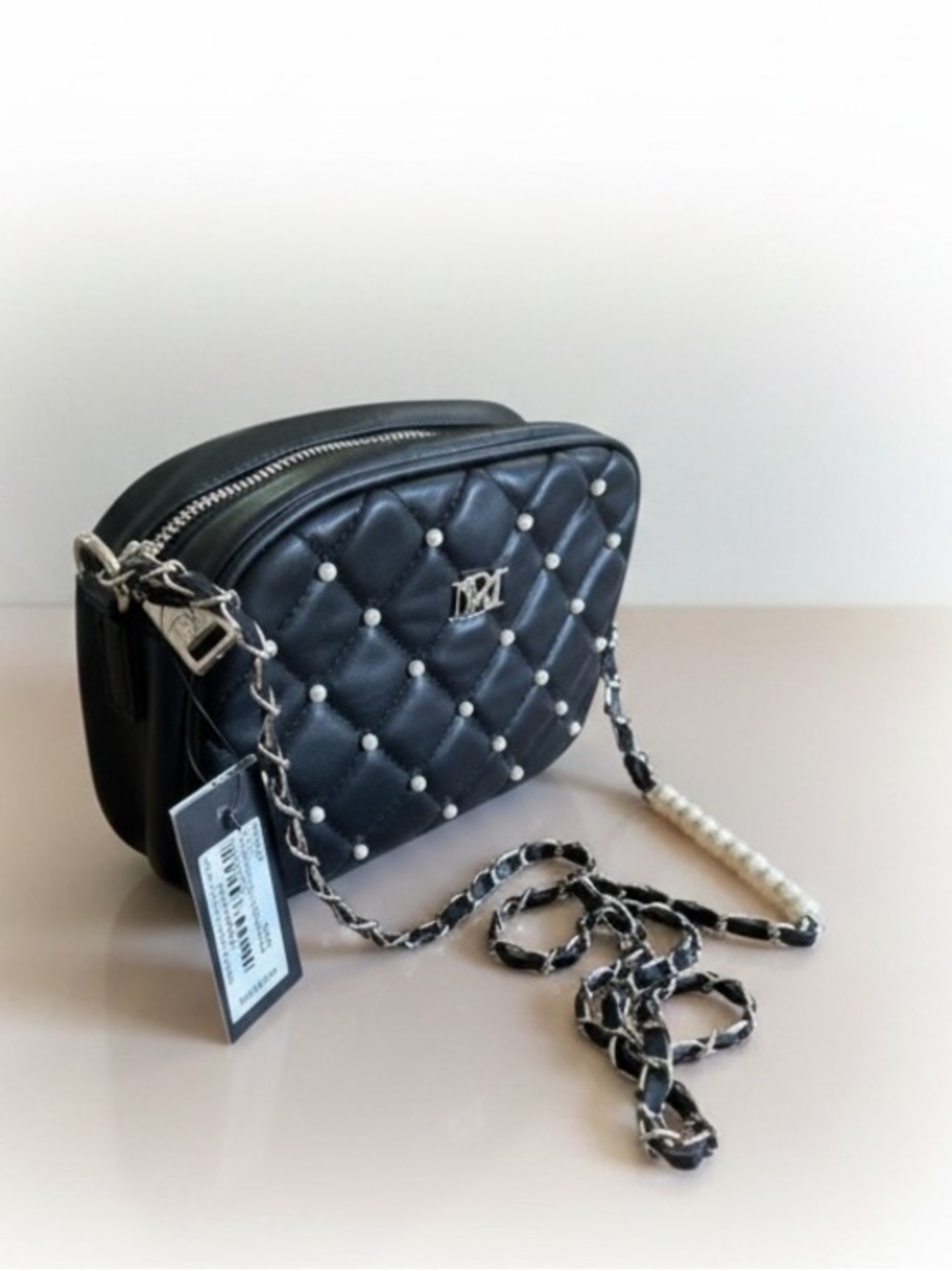 NWT Badgley Mischka Pearl Quilted Black Camera Bag